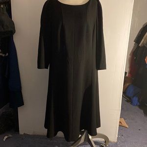 Lafayette 148 black crepe dress size 16